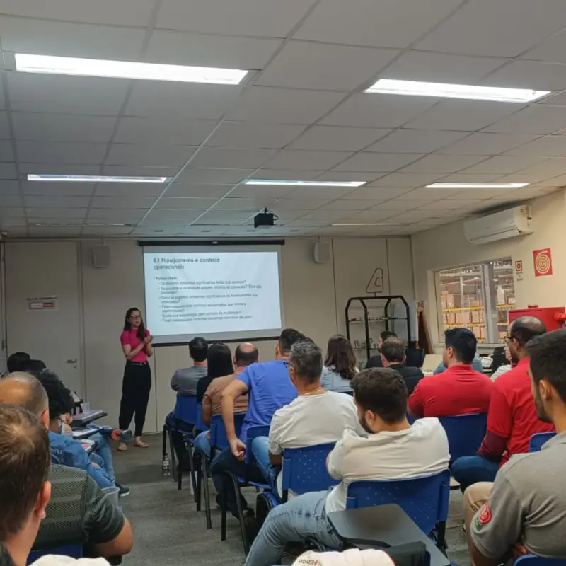galeria-iso-14001-contexto-da-organizacao-rn-consultoria-e-auditoria-white-curso-iso-formação-iso-3